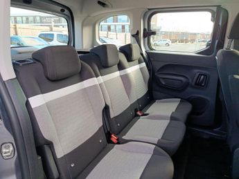 Citroen e-Berlingo 52kWh PLUS M MPV 5dr Electric Auto (7.4kW Charger) (136 ps)