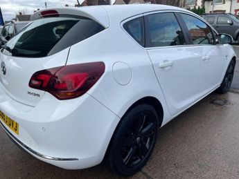 Vauxhall Astra 2.0 CDTi SRi Auto Euro 5 5dr