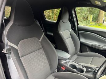 Nissan Juke 1.0 DIG-T N-Connecta DCT Auto Euro 6 (s/s) 5dr