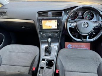 Volkswagen Golf 1.6 TDI SE Nav DSG Euro 6 (s/s) 5dr