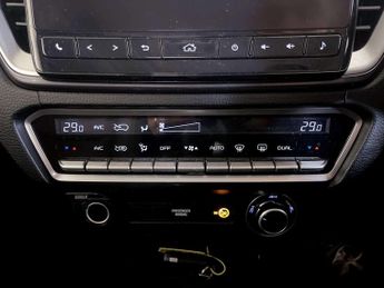 Isuzu D-Max 1.9 TD DL40 Pickup Double Cab 4dr Diesel Manual 4WD Euro 6 (s/s)