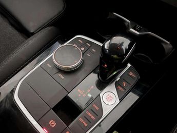 BMW 1 Series 1.5 118i Sport (LCP) Hatchback 5dr Petrol DCT Euro 6 (s/s) (136 