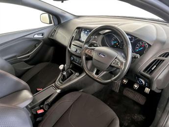 Ford Focus 1.0T EcoBoost ST-Line Hatchback 5dr Petrol Manual Euro 6 (s/s) (