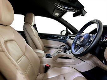 Porsche Cayenne 3.0 V6 E-Hybrid 14.1kWh SUV 5dr Petrol Plug-in Hybrid TiptronicS