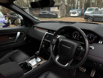 Land Rover Discovery Sport 1.5 P300e 12.2kWh R-Dynamic SE Auto 4WD Euro 6 (s/s) 5dr