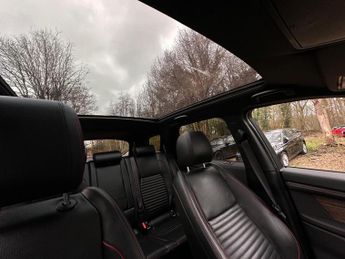 Land Rover Discovery Sport 1.5 P300e 12.2kWh R-Dynamic SE Auto 4WD Euro 6 (s/s) 5dr