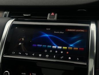 Land Rover Discovery Sport 1.5 P300e 12.2kWh R-Dynamic SE Auto 4WD Euro 6 (s/s) 5dr