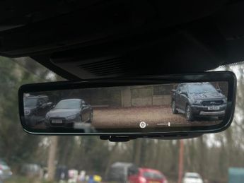 Land Rover Discovery Sport 1.5 P300e 12.2kWh R-Dynamic SE Auto 4WD Euro 6 (s/s) 5dr