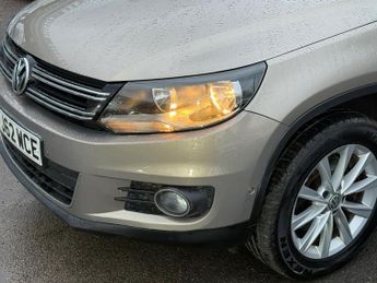 Volkswagen Tiguan 2.0 TDI BlueMotion Tech SE DSG 4WD Euro 5 (s/s) 5dr