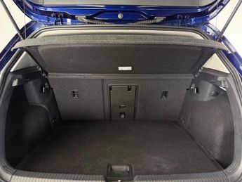 Volkswagen Golf 1.5 eTSI MHEV Life DSG Euro 6 (s/s) 5dr