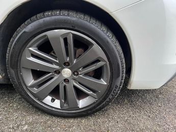 Peugeot 3008 1.6 e-HDi Allure EGC Euro 5 (s/s) 5dr