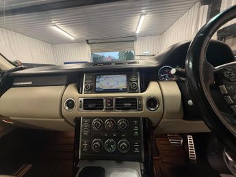 Land Rover Range Rover 4.4 TD V8 Westminster Auto 4WD Euro 5 5dr