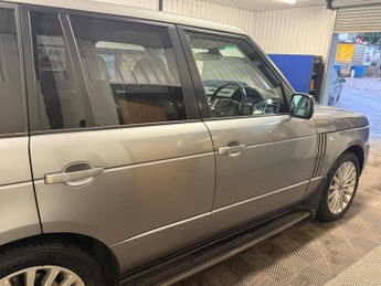 Land Rover Range Rover 4.4 TD V8 Westminster Auto 4WD Euro 5 5dr