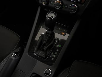 Skoda Octavia 2.0 TFSI vRS DSG Euro 6 (s/s) 5dr (SNav)