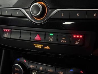 Infiniti Q30 1.6T SE (Business) DCT Euro 6 (s/s) 5dr