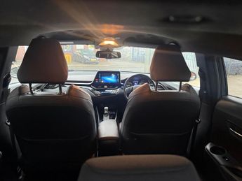 Toyota C-HR 1.8 VVT-h Excel SUV 5dr Petrol Hybrid CVT Euro 6 (s/s) (122 ps)