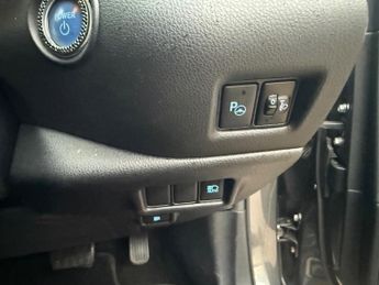 Toyota C-HR 1.8 VVT-h Excel SUV 5dr Petrol Hybrid CVT Euro 6 (s/s) (122 ps)