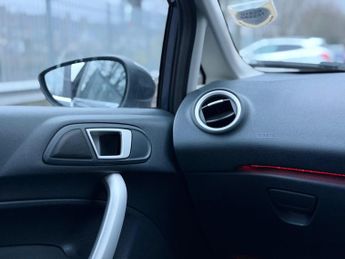 Ford Fiesta 1.4 Titanium 5dr