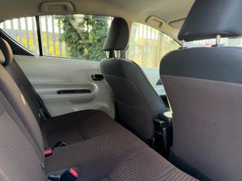Toyota Aqua 1.5 Hybrid Petrol Automatic