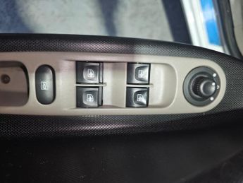 Renault Zoe 22kWh Dynamique Intens Auto 5dr (Battery Lease)