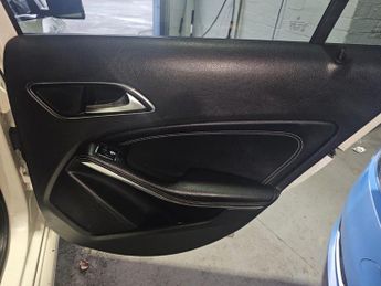 Mercedes-Benz A Class 2.1 A200 CDI Sport 7G-DCT Euro 6 (s/s) 5dr