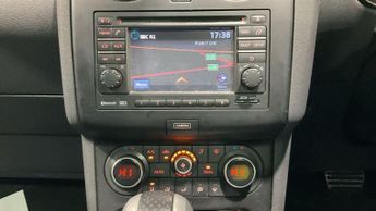 Nissan Qashqai 2.0 dCi Tekna Auto 4WD Euro 5 5dr (AVM)