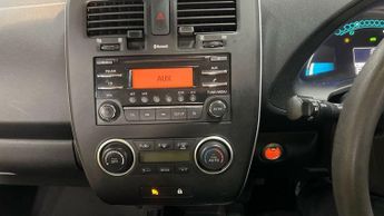 Nissan Leaf 24kWh Visia Auto 5dr