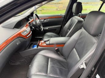 Mercedes-Benz S Class 3.0 S320 CDI V6 G-Tronic Euro 4 4dr