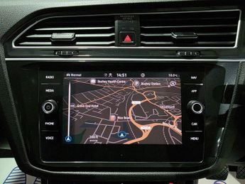 Volkswagen Tiguan 1.5 TSI Elegance DSG Euro 6 (s/s) 5dr
