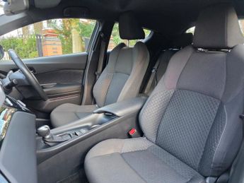 Toyota C-HR 1.8 VVT-h Icon CVT Euro 6 (s/s) 5dr