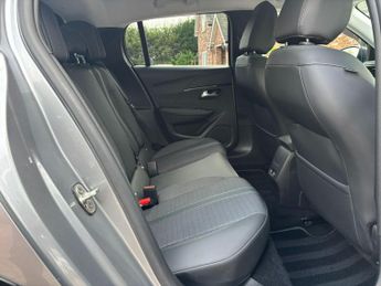 Peugeot E-208 50kWh Allure Auto 5dr