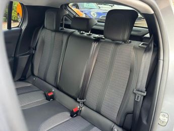 Peugeot E-208 50kWh Allure Auto 5dr