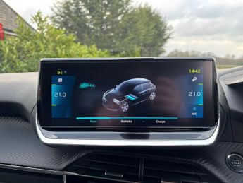 Peugeot E-208 50kWh Allure Auto 5dr
