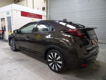 Honda Civic 1.8 i-VTEC SE Plus (Navi) Auto Euro 6 5dr