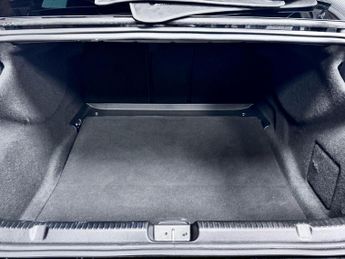 Mercedes-Benz EQE EQE 300 89kWh AMG Line (Premium Plus) Saloon 4dr Electric Auto (