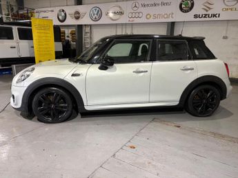 MINI Hatch 1.5 Cooper Sport Steptronic Euro 6 (s/s) 5dr