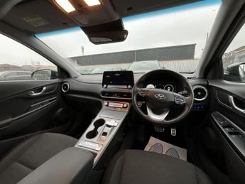 Hyundai Kona PREMIUM EV