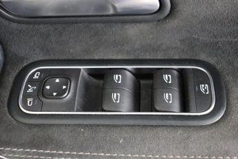 Mercedes-Benz A Class 1.3 A250e 15.6kWh AMG Line Edition (Executive) 8G-DCT Euro 6 (s/