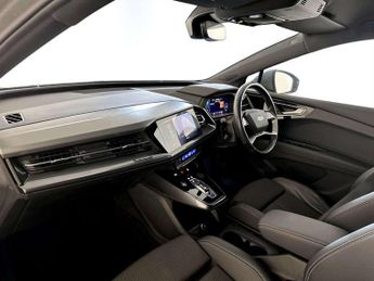 Audi Q4 e-tron 40 S line SUV 5dr Electric Auto 82kWh (204 ps)