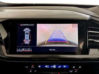 Audi Q4 e-tron 40 S line SUV 5dr Electric Auto 82kWh (204 ps)