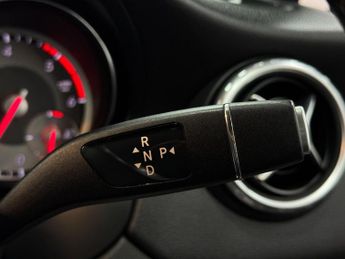 Mercedes-Benz GLA 2.1 GLA200d AMG Line (Executive) 7G-DCT 4MATIC Euro 6 (s/s) 5dr