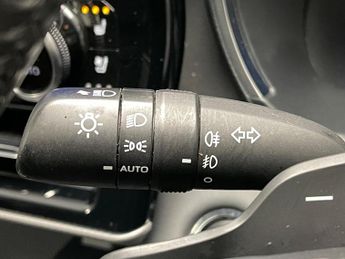 Toyota Highlander 2.5 VVT-h Excel Premium SUV 5dr Petrol Hybrid CVT 4WD Euro 6 (s/