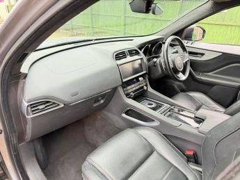 Jaguar F-PACE 2.0 D240 R-Sport Auto AWD Euro 6 (s/s) 5dr