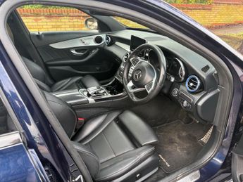 Mercedes-Benz C Class 2.1 C220d AMG Line (Premium) 7G-Tronic+ Euro 6 (s/s) 4dr