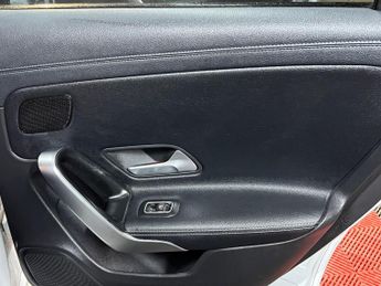 Mercedes-Benz A Class 2.0 A35 AMG (Premium) 7G-DCT 4MATIC Euro 6 (s/s) 5dr