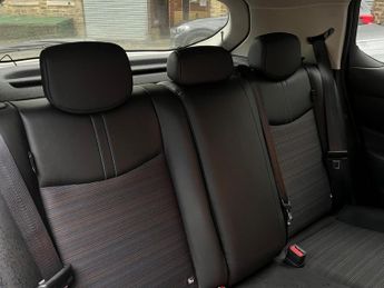Nissan Leaf 40kWh N-Connecta Auto 5dr
