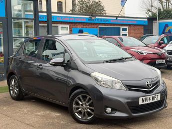 Toyota Yaris 1.4 D-4D Icon Plus Hatchback 5dr Diesel Manual Euro 5 (90 ps)