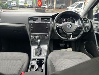 Volkswagen e-Golf 35.8kWh e-Golf Auto 5dr