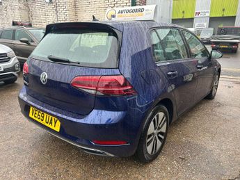 Volkswagen e-Golf 35.8kWh e-Golf Auto 5dr