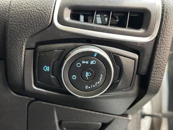 Ford Focus 1.6 TDCi Titanium Euro 5 (s/s) 5dr